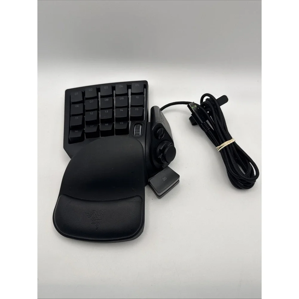 Razer Tartarus gaming keypad chroma V2 RZ07-0227 pc gaming accessory one handed